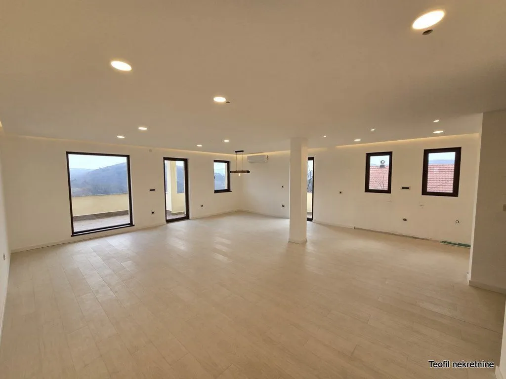 Prodaja, kuća, 185m², Krupanj, Srbija