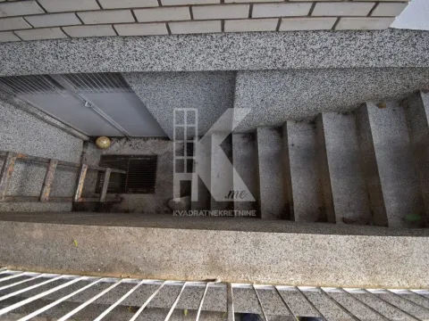 Sale, house, 230m², Masline, Podgorica - image 7