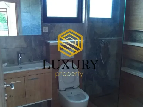 Izdavanje, kuća, 140m², Velje Brdo, Podgorica - image 5