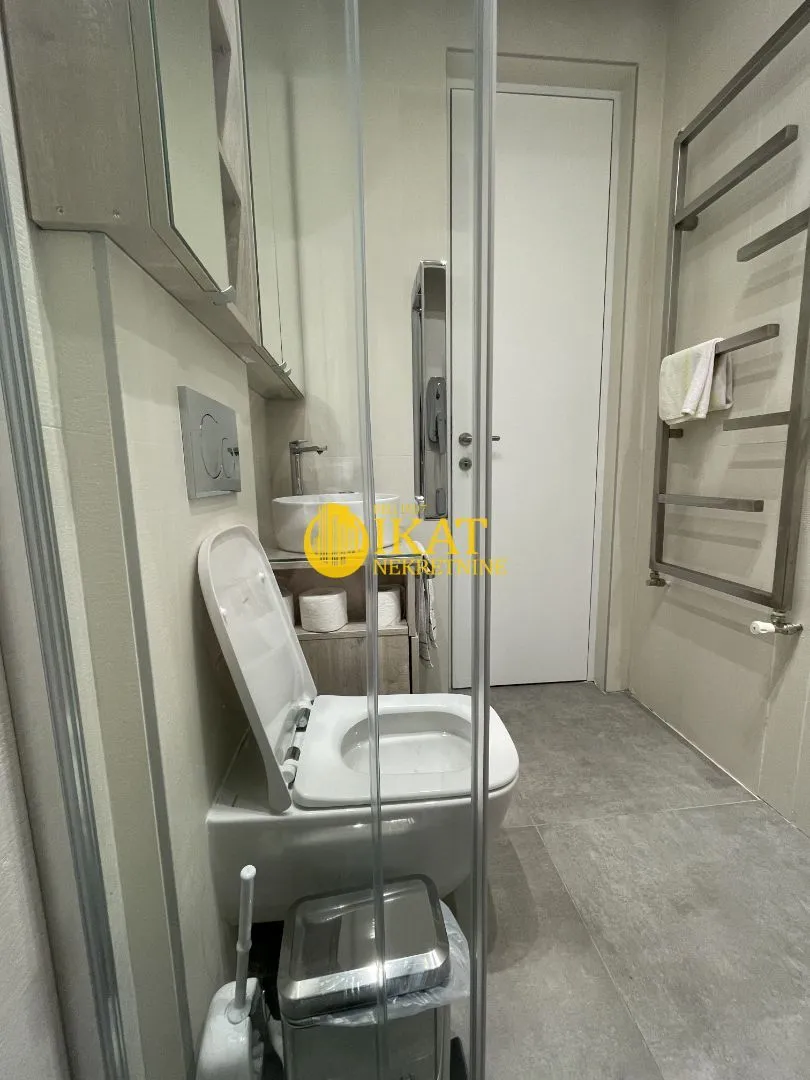 Izdavanje, stan, 20m², Palilula Sve Podlokacije, Beograd
