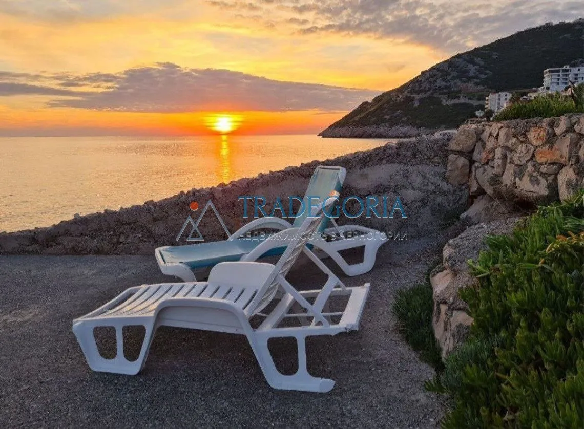 Prodaja, dvosoban stan, 67m², Dobra Voda, Bar