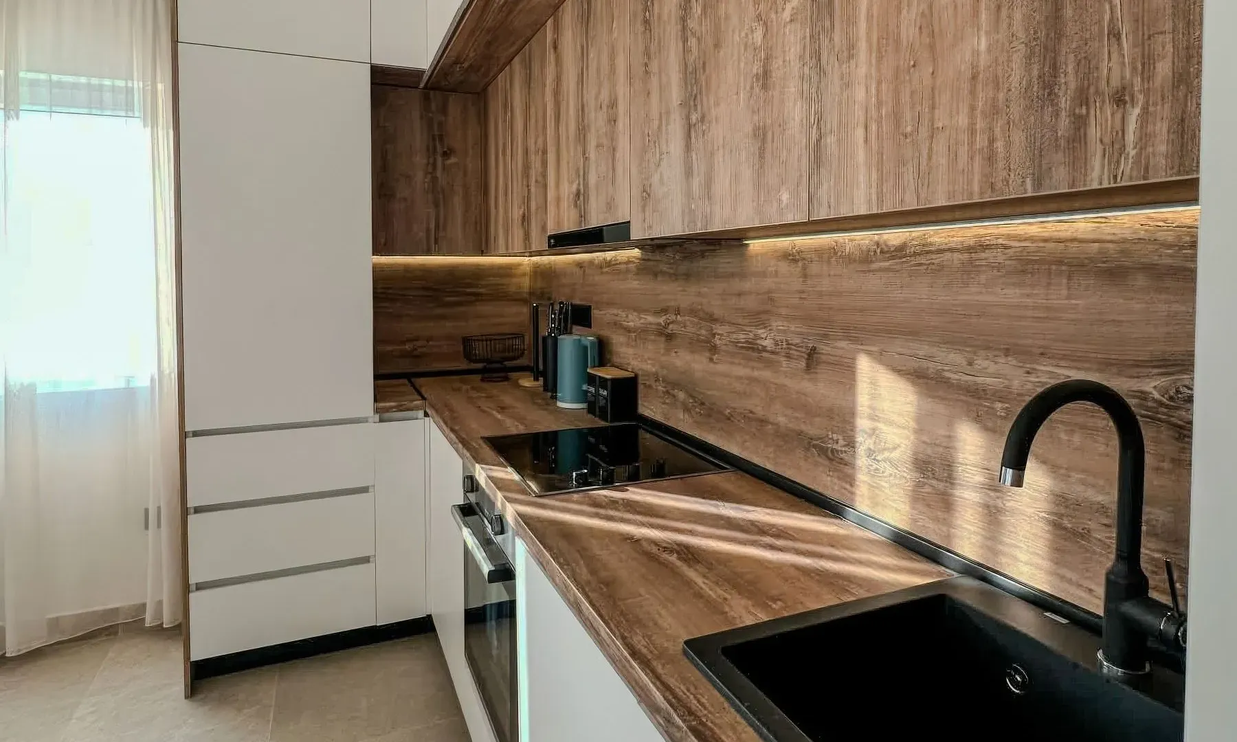 Izdavanje, dvosoban stan, 102m², Seljanovo, Tivat