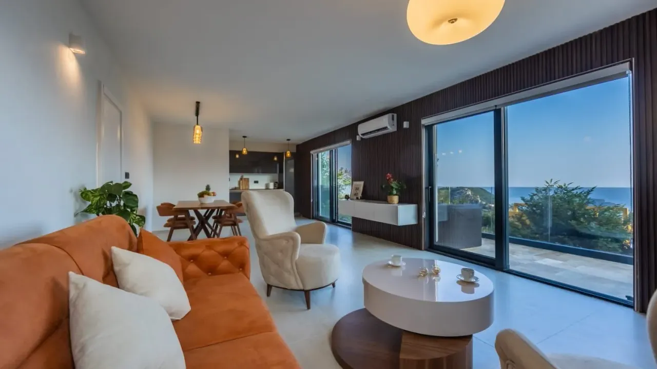 Rent, house, 300m², Markovići, Budva