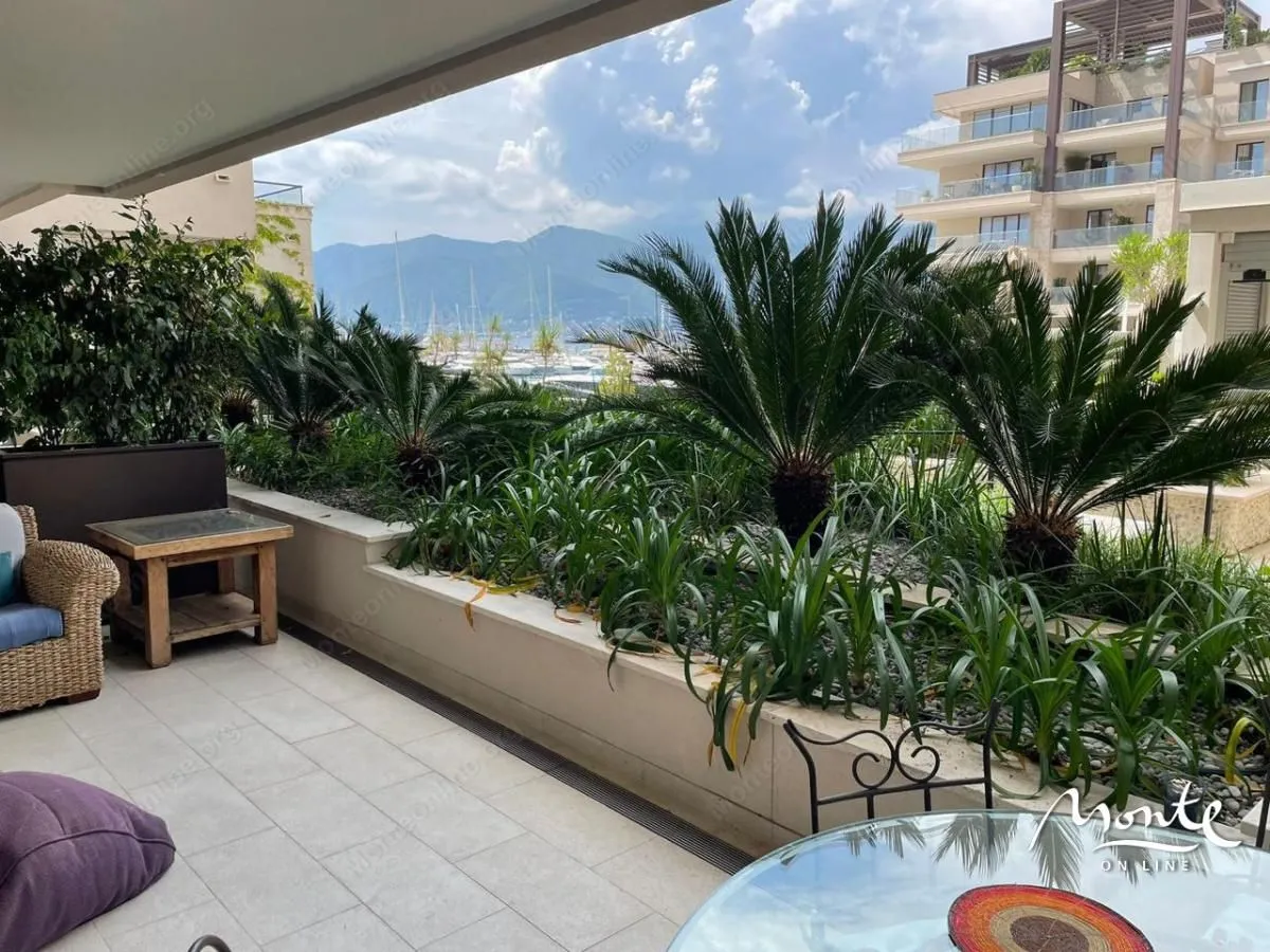 Prodaja, jednosoban stan, 80m2, Porto Montenegro, Tivat