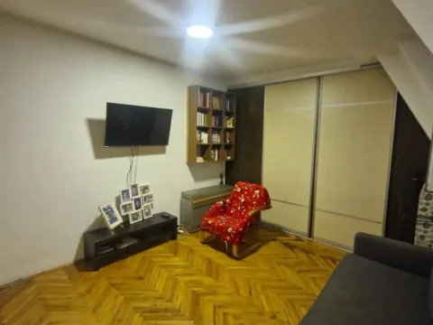 Prodaja, trosoban stan, 72m², Karaburma, Palilula Sve Podlokacije - image 10
