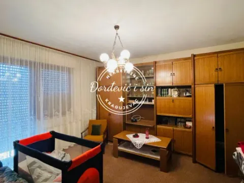 Sale, house, 334m², Šumaričko jezero, Kragujevac - image 12