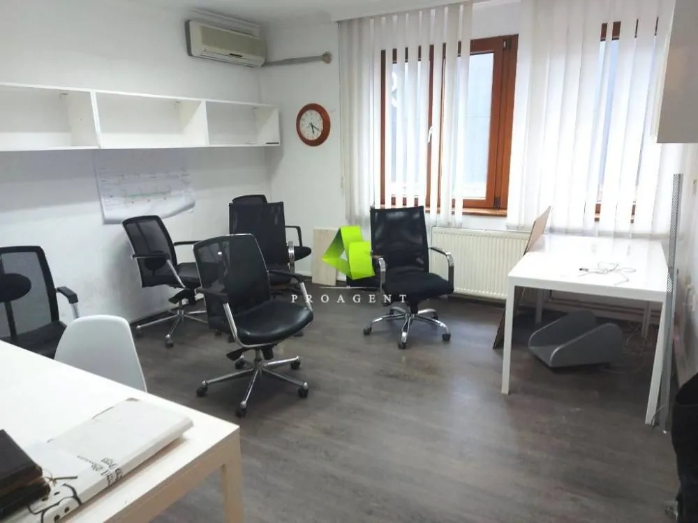 Rent, office space, 150m², Medijana, Niš