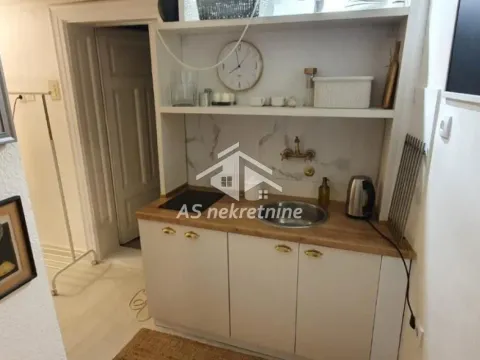 Rent, two bedroom apartment, 60m², Profesorska Kolonija, Palilula Sve Podlokacije - image 4