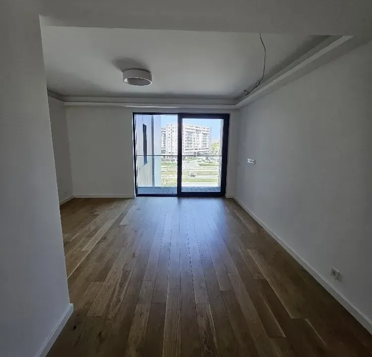 Izdavanje, trosoban stan, 78m², Novi Beograd Sve Podlokacije, Beograd
