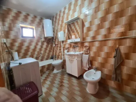 Sale, house, 400m², Aleksandrovo, Subotica - image 7