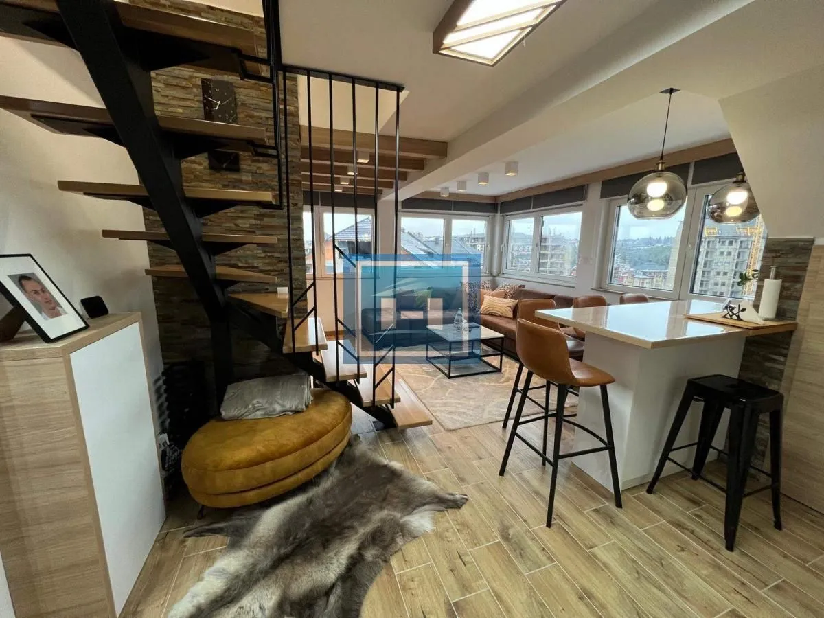 Prodaja, trosoban stan, 59m², Centar, Zlatibor