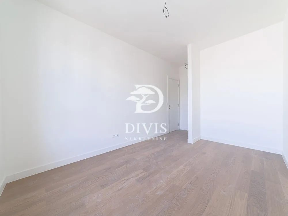 Prodaja, trosoban stan, 80m², Beograd Na Vodi, Beograd