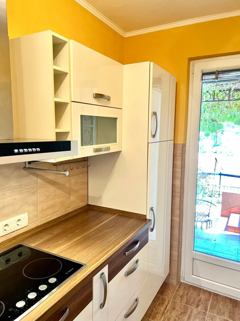 Prodaja, trosoban stan, 102m², Petrovac, Budva