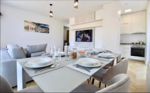 Sale, two bedroom apartment, 78m², Dobrota, Kotor - image 4