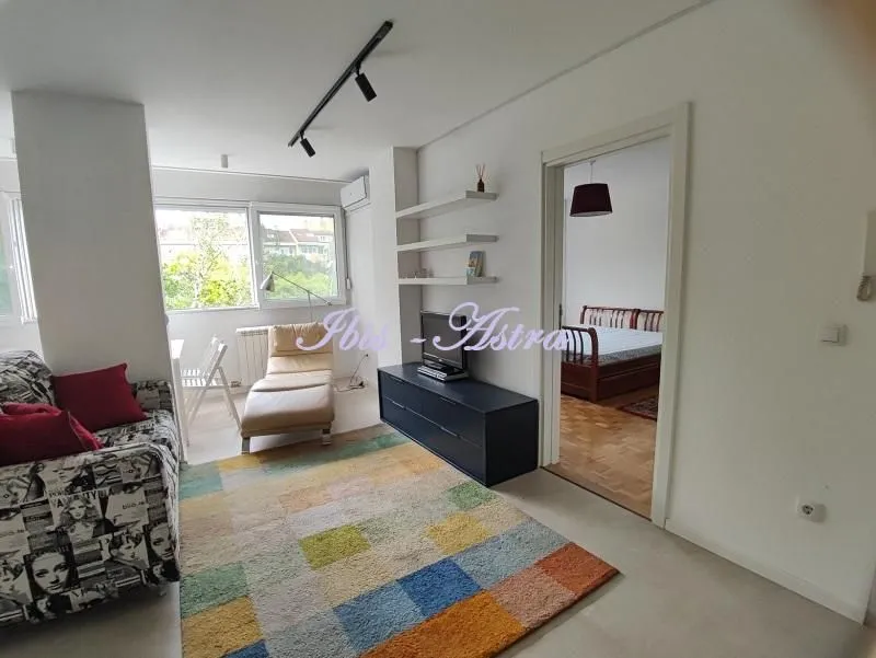 Izdavanje, jednosoban stan, 39m², Zemun Meandri, Zemun Sve Podlokacije