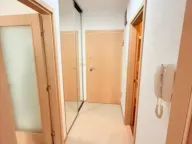 Izdavanje, jednosoban stan, 47m², City Kvart, Podgorica - image 7