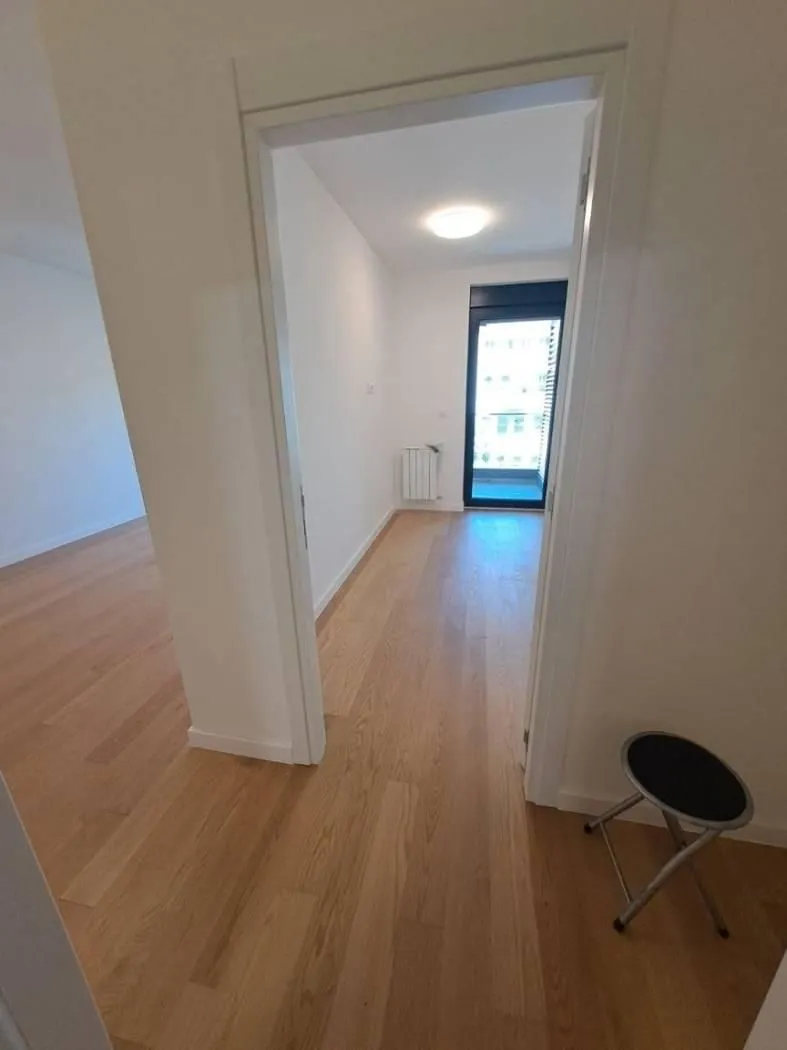 Izdavanje, dvosoban stan, 44m², Autokomanda, Voždovac Sve Podlokacije