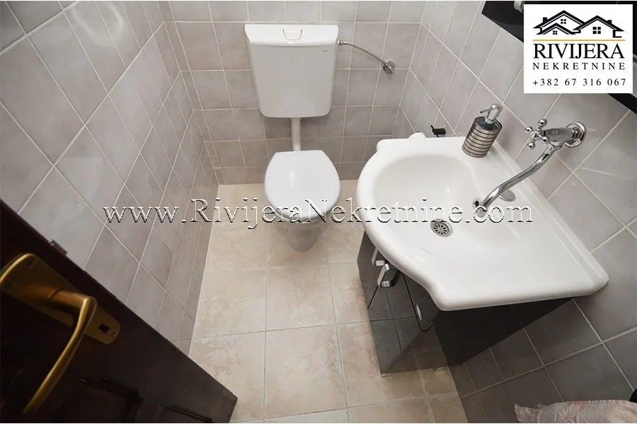 Sale, three bedroom apartment, 73m², Krašići, Tivat
