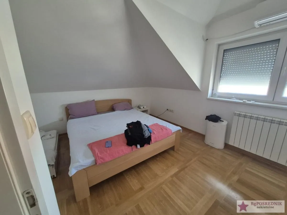 Prodaja, četvorosoban stan, 119m², Zemun Sve Podlokacije, Beograd
