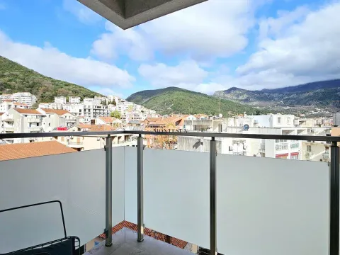 Izdavanje, jednosoban stan, 41m², Centar, Budva - image 7