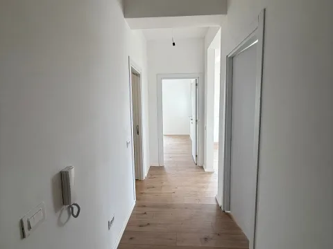 Prodaja, dvosoban stan, 80m², Velika Plaža, Ulcinj - image 7