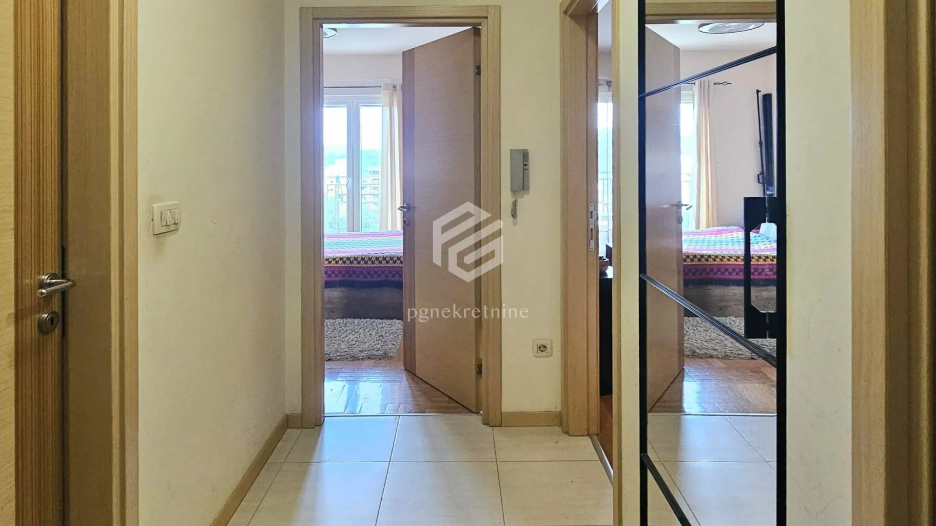 Prodaja, jednosoban stan, 52m², Blok 6, Podgorica