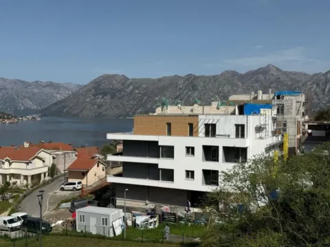 Prodaja, garsonjera, 46m², Dobrota, Kotor - image 2