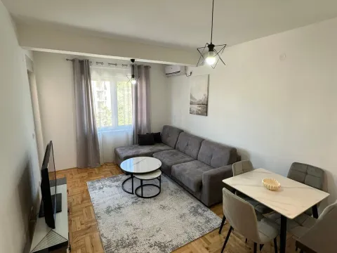 Rent, one bedroom apartment, 40m², Ljubović, Podgorica - image 13