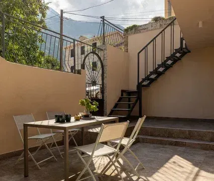 Prodaja, kuća, 110m², Škaljari, Kotor - image 5