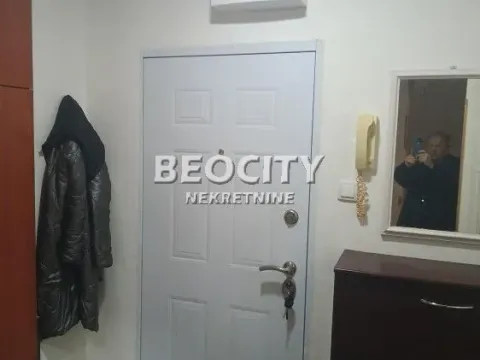 Stan in Čukarička Padina