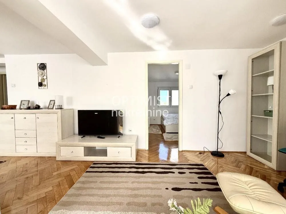 Rent, three bedroom apartment, 76m², Botanička Bašta, Palilula Sve Podlokacije