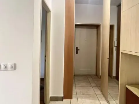 Izdavanje, dvosoban stan, 50m², Čubura, Beograd - image 13