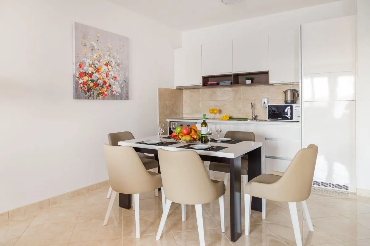 Sale, three bedroom apartment, 107m², Bečići, Budva