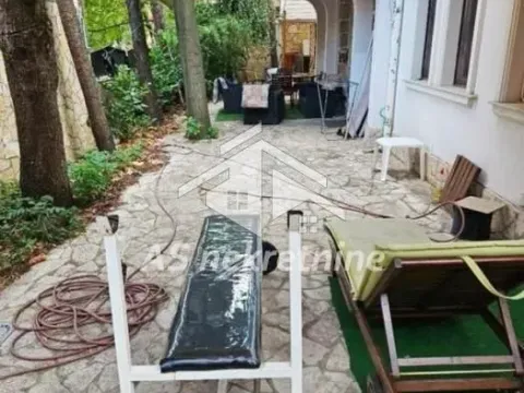 Izdavanje, kuća, 323m², Olimp, Zvezdara Sve Podlokacije - image 23