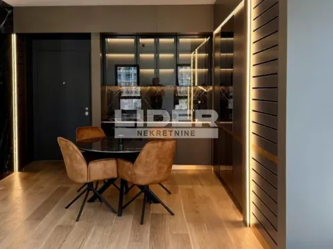 Prodaja, dvosoban stan, 56m², Savski Venac, Beograd - image 1