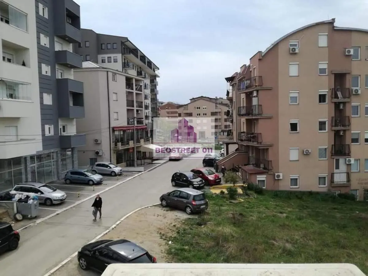 Prodaja, trosoban stan, 63m², Zvezdara Sve Podlokacije, Beograd