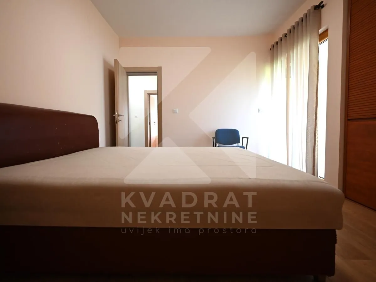 Sale, house, 200m², Rogami, Podgorica