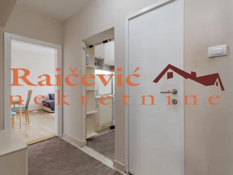 Rent, one bedroom apartment, 36m², Autokomanda, Voždovac Sve Podlokacije - image 8