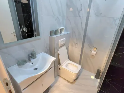 Prodaja, jednosoban stan, 41m², Rafailovići, Budva - image 10
