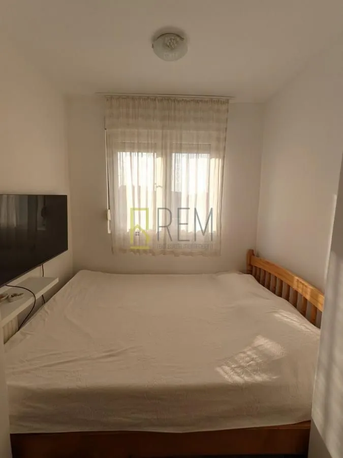 Prodaja, trosoban stan, 80m², Stari Aerodrom, Podgorica