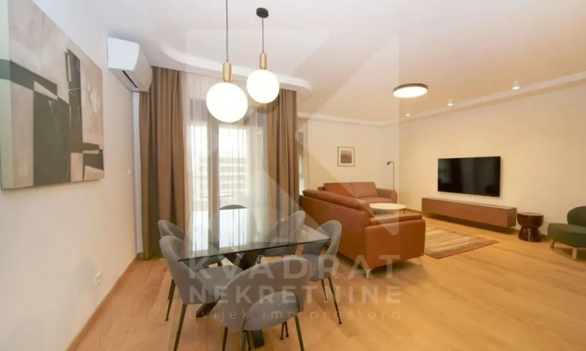Izdavanje, trosoban stan, 104m², City Kvart, Podgorica
