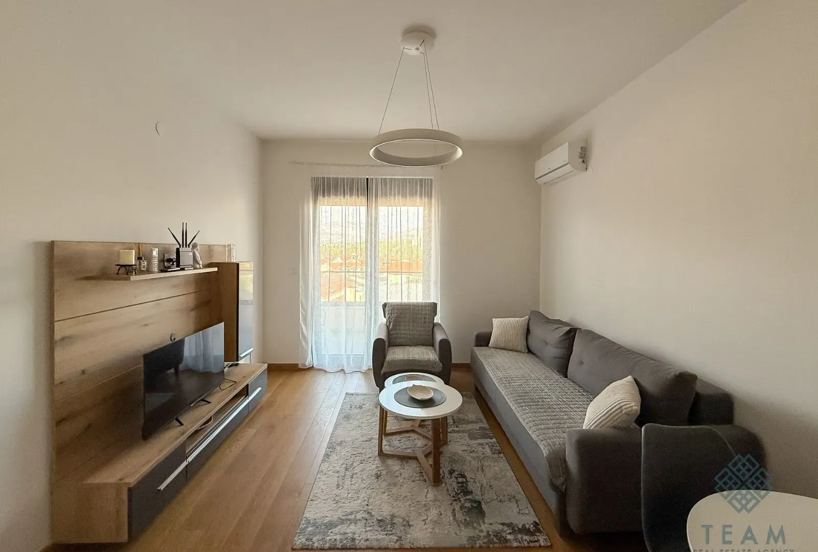 Izdavanje, jednosoban stan, 59m², Stara Varoš, Podgorica