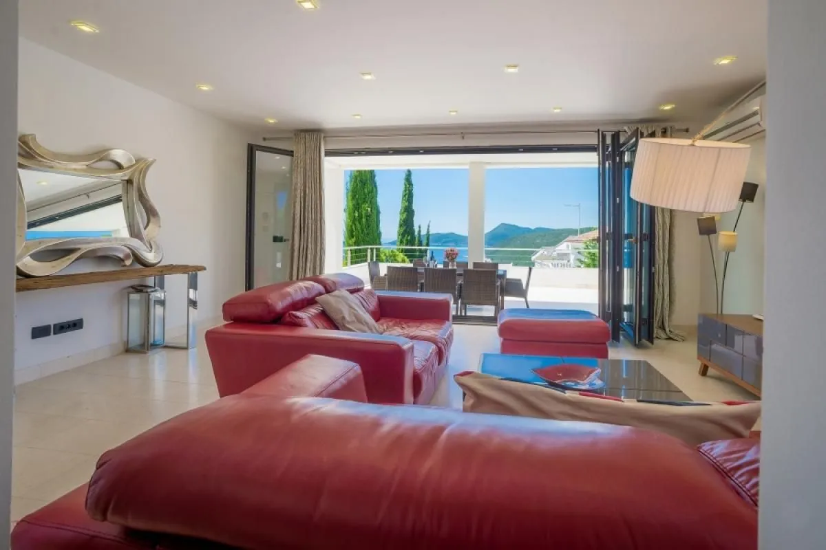 Prodaja, kuća, 240m², Žanjice, Herceg Novi