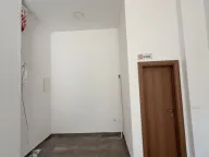 Izdavanje, poslovni prostor, 37m², Stari Aerodrom, Podgorica - image 3