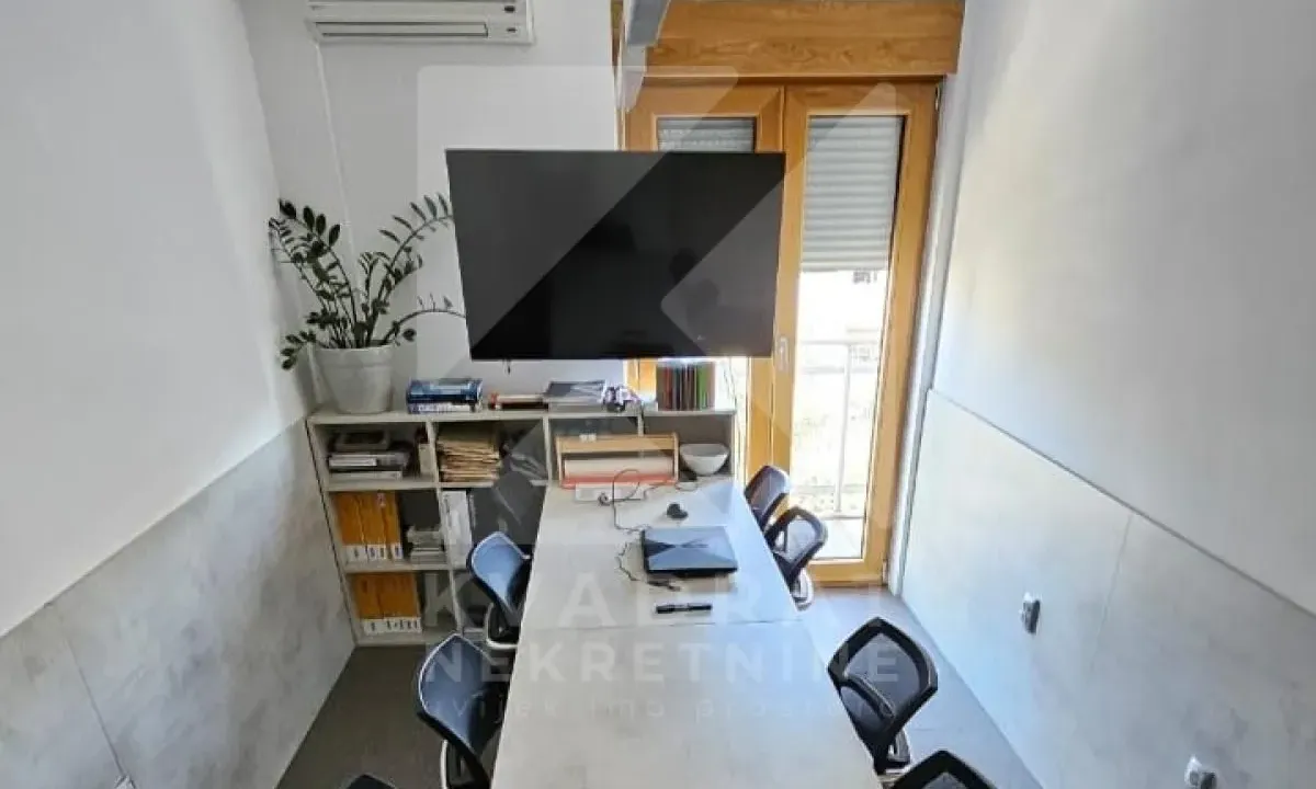 Rent, office space, 100m², Preko Morače, Podgorica