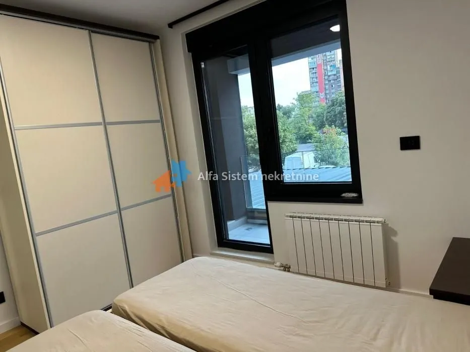 Rent, two bedroom apartment, 46m², Vračar Sve Podlokacije, Beograd