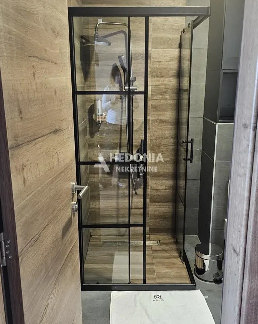 Prodaja, dvosoban stan, 46m², Kraljevi Čardaci, Kopaonik