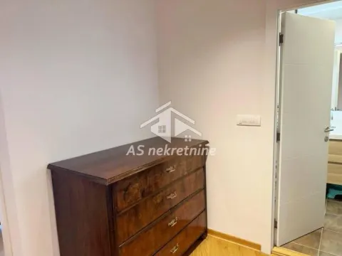 Rent, three bedroom apartment, 75m², Vračar Hram, Vračar Sve Podlokacije - image 9