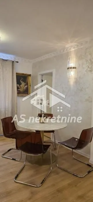 Izdavanje, stan, 55m², Savski Venac, Beograd