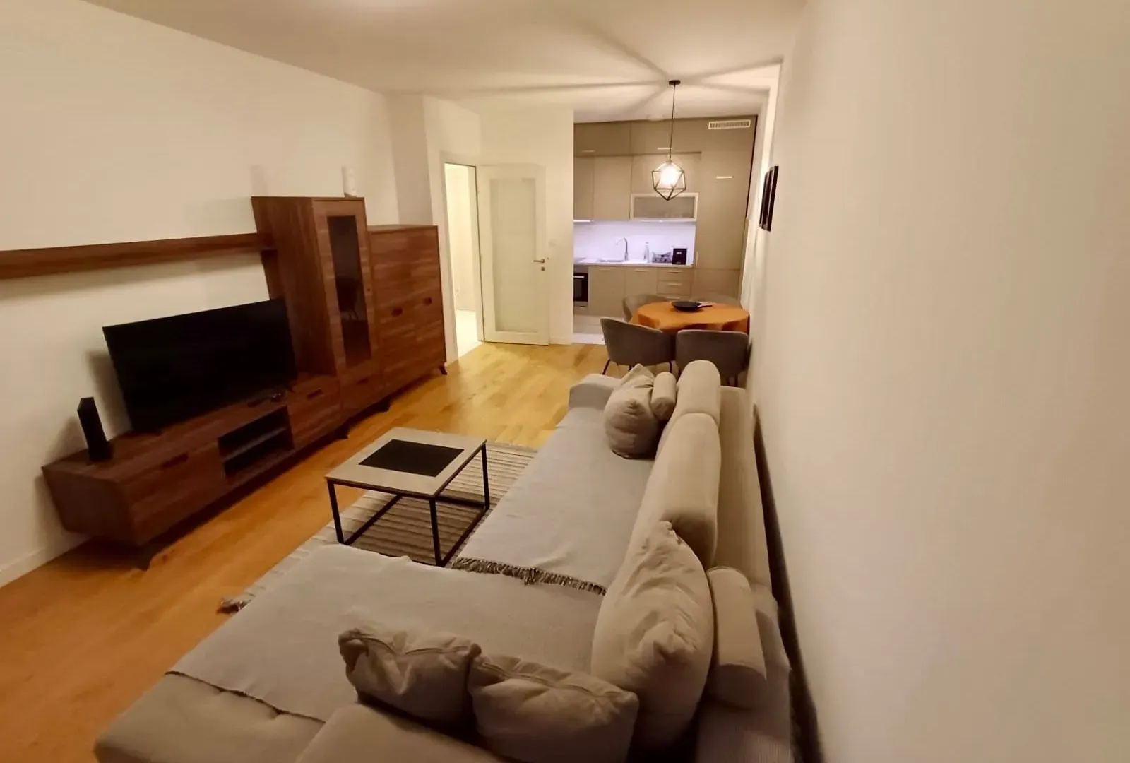 Rent, one bedroom apartment, 49m², Central Point, Podgorica